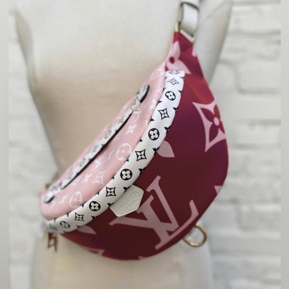 Louis Vuitton Handbags - Louis Vuitton Giant Monogram Canvas Bum Bag, 2019 collection (rare!)